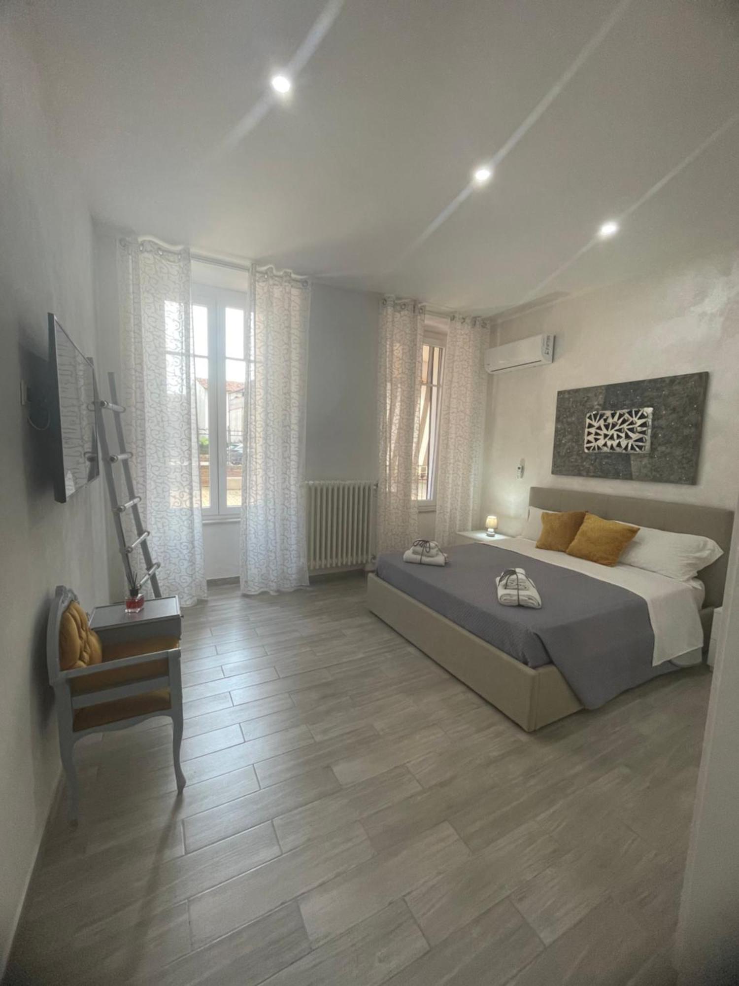 Appartamento La Casa Nel Viale Asti Esterno foto